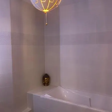 Entier Apartment