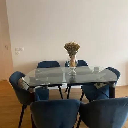 Apartment Entier